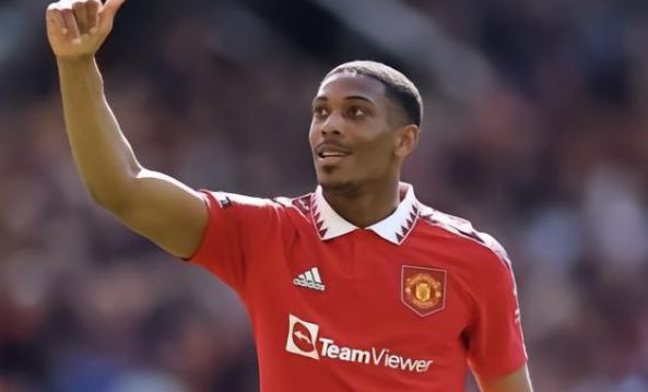 曼联名宿约克敦促球队签下奥斯梅恩以解决进攻问题.