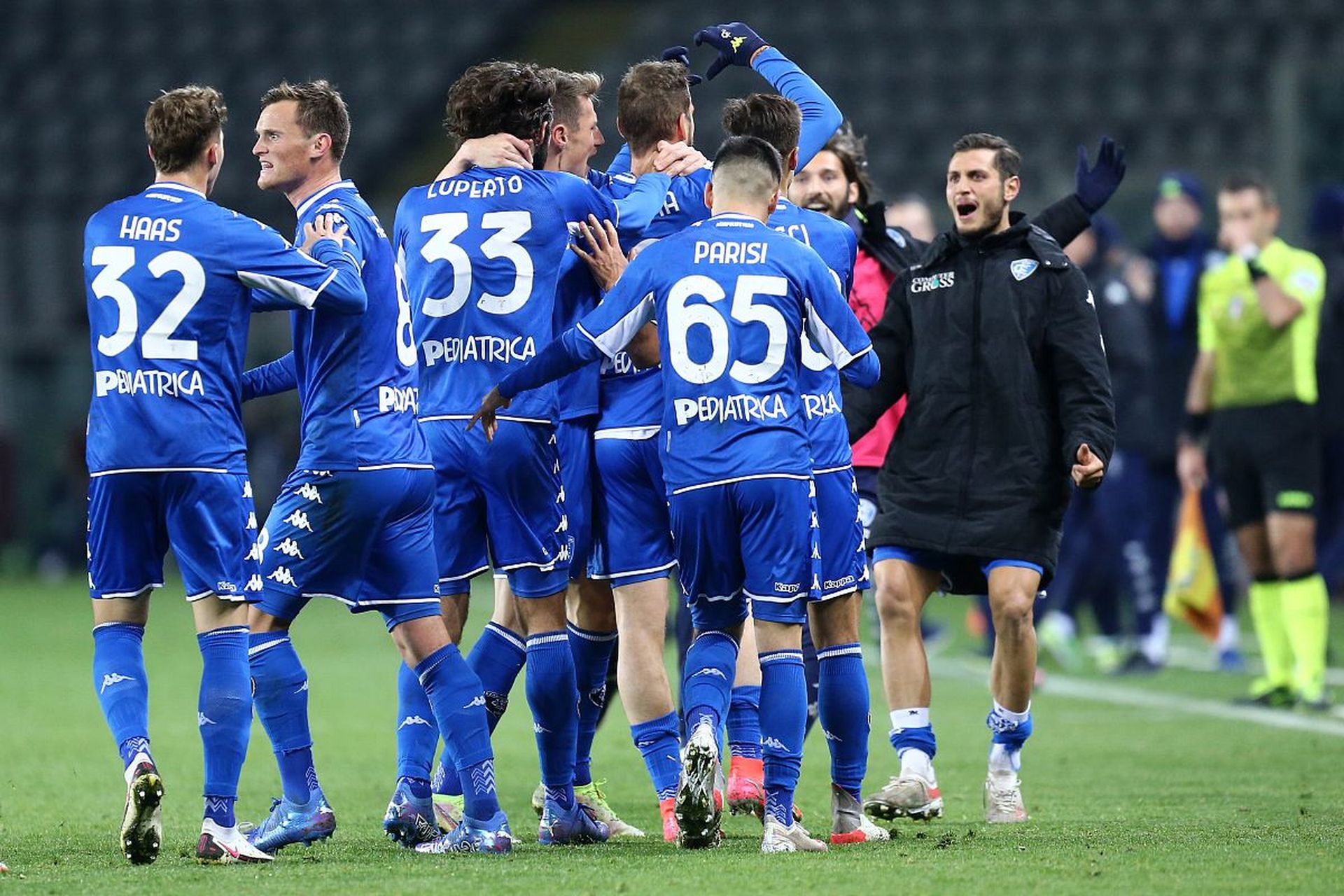 國足進軍12強賽又邁進了一大步 工作組展現中國速度.